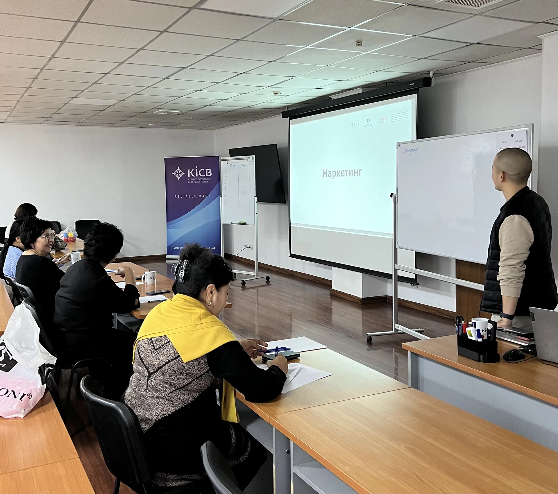 Training “How to promote a business on social networks”>